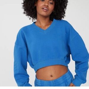 Offline by Aerie Women’s Blue Cropped Sweatshirt